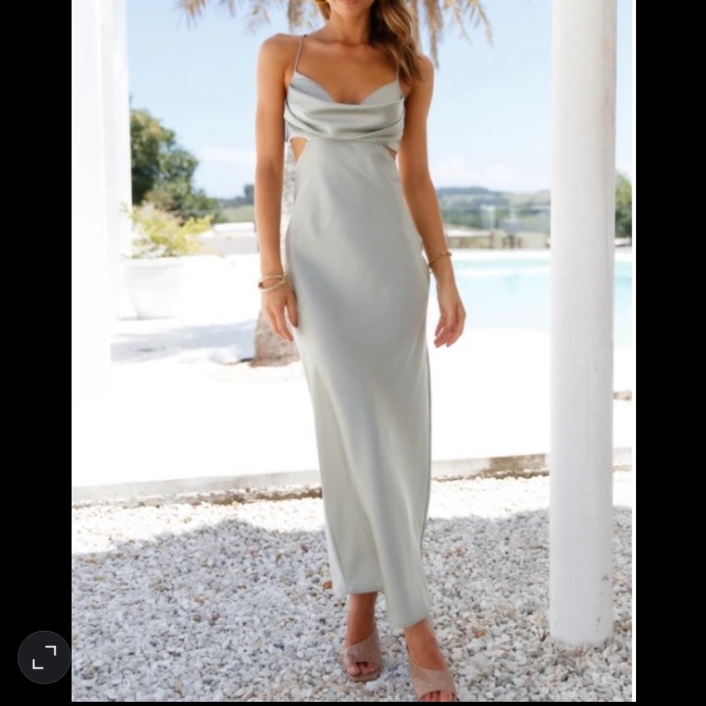 Hello Molly Angels in America Midi dress , Cut out back